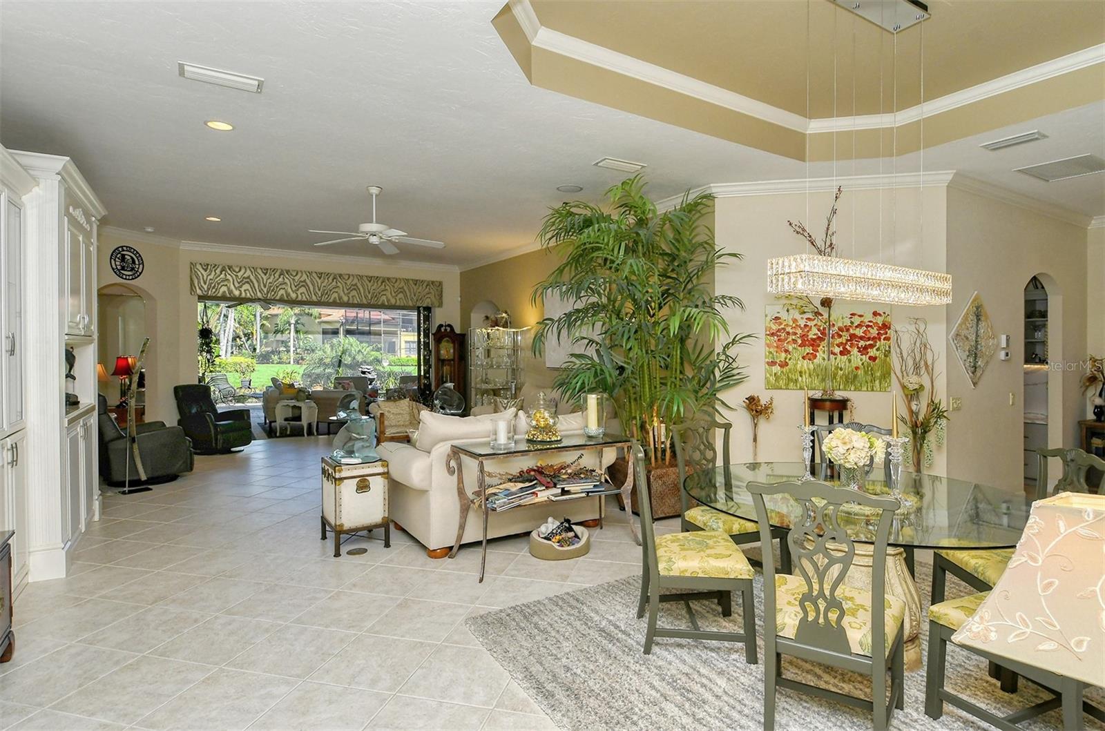 5118 CHATEAU CT