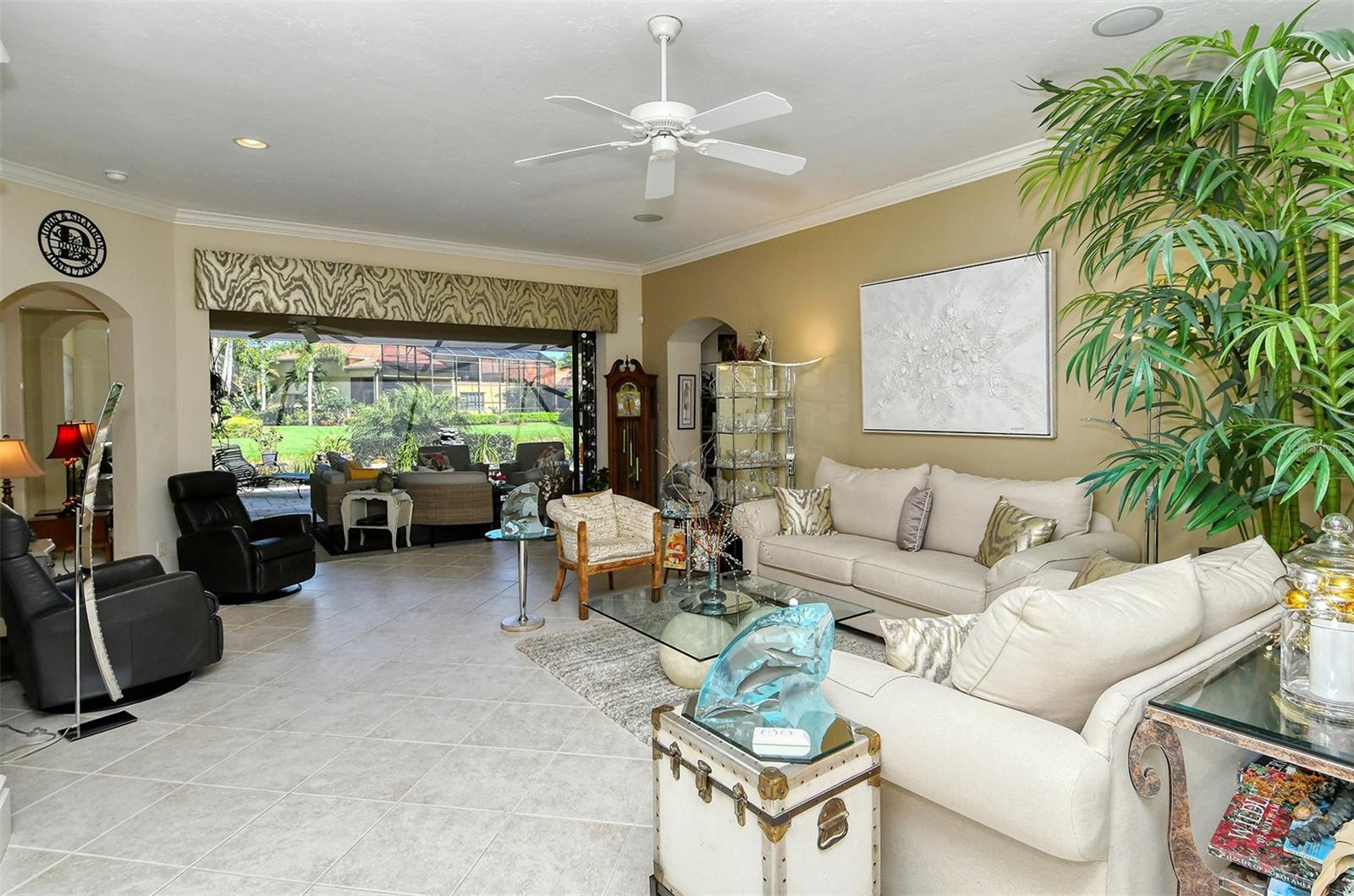 5118 CHATEAU CT