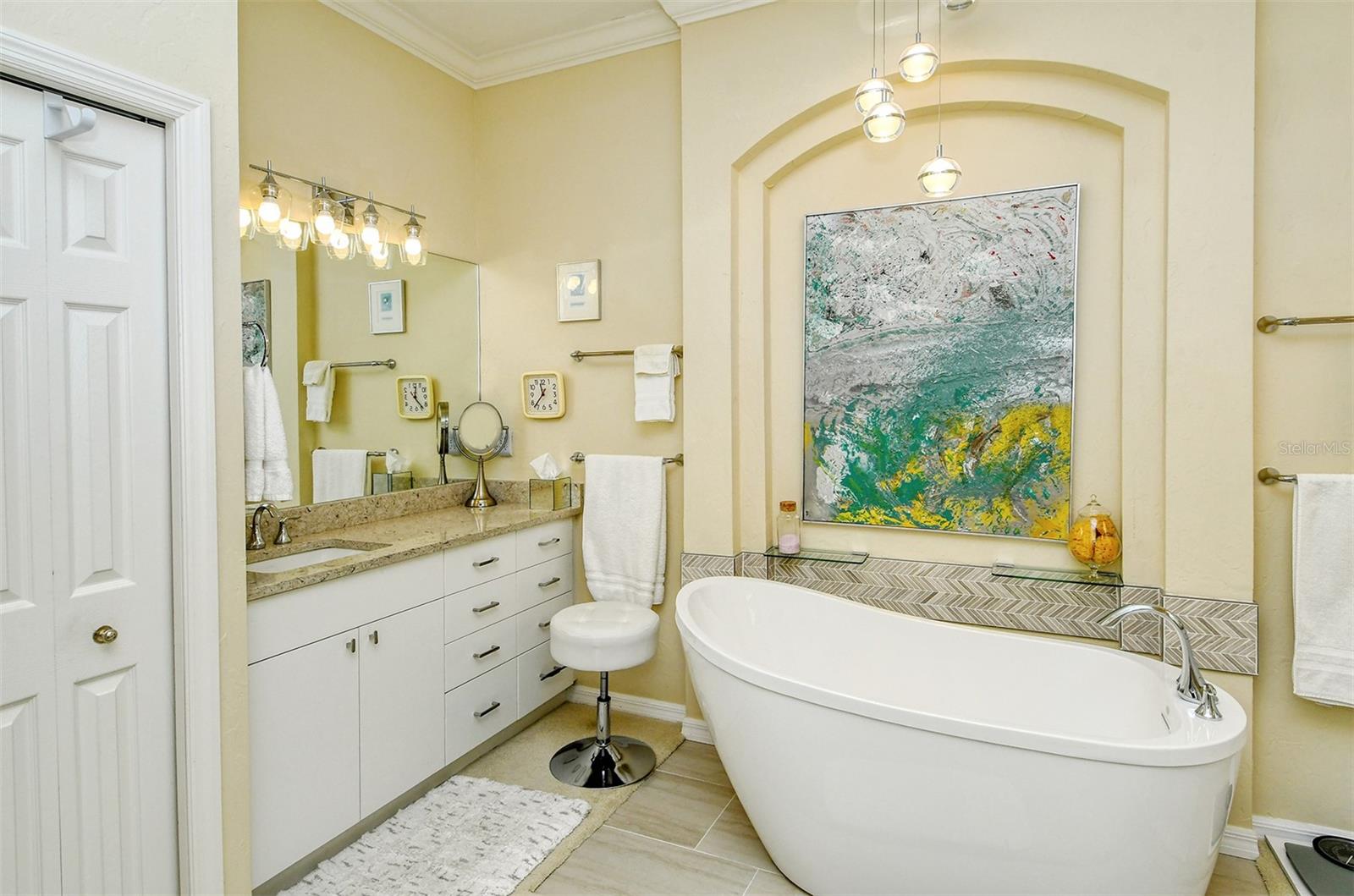 5118 CHATEAU CT