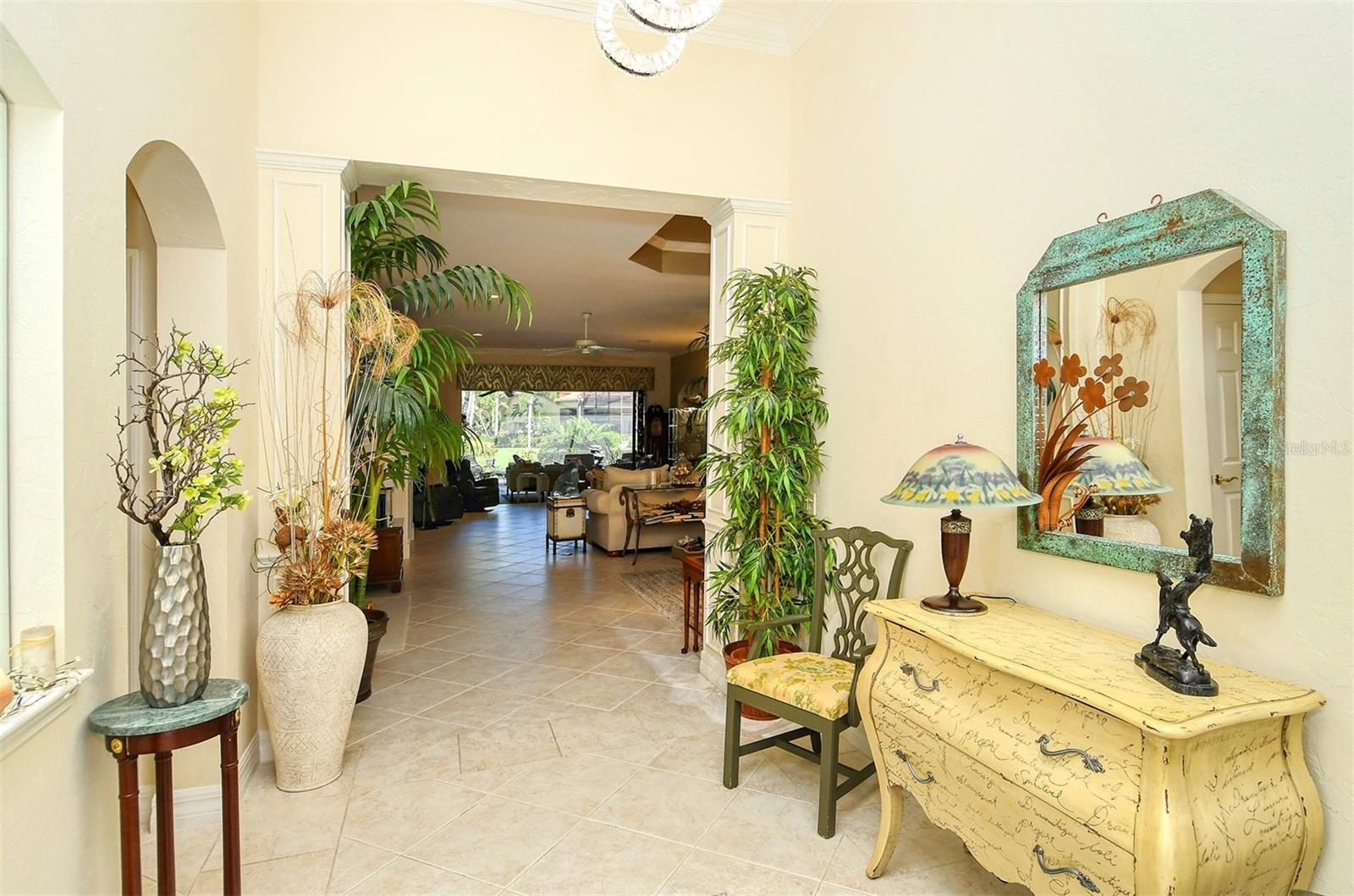 5118 CHATEAU CT