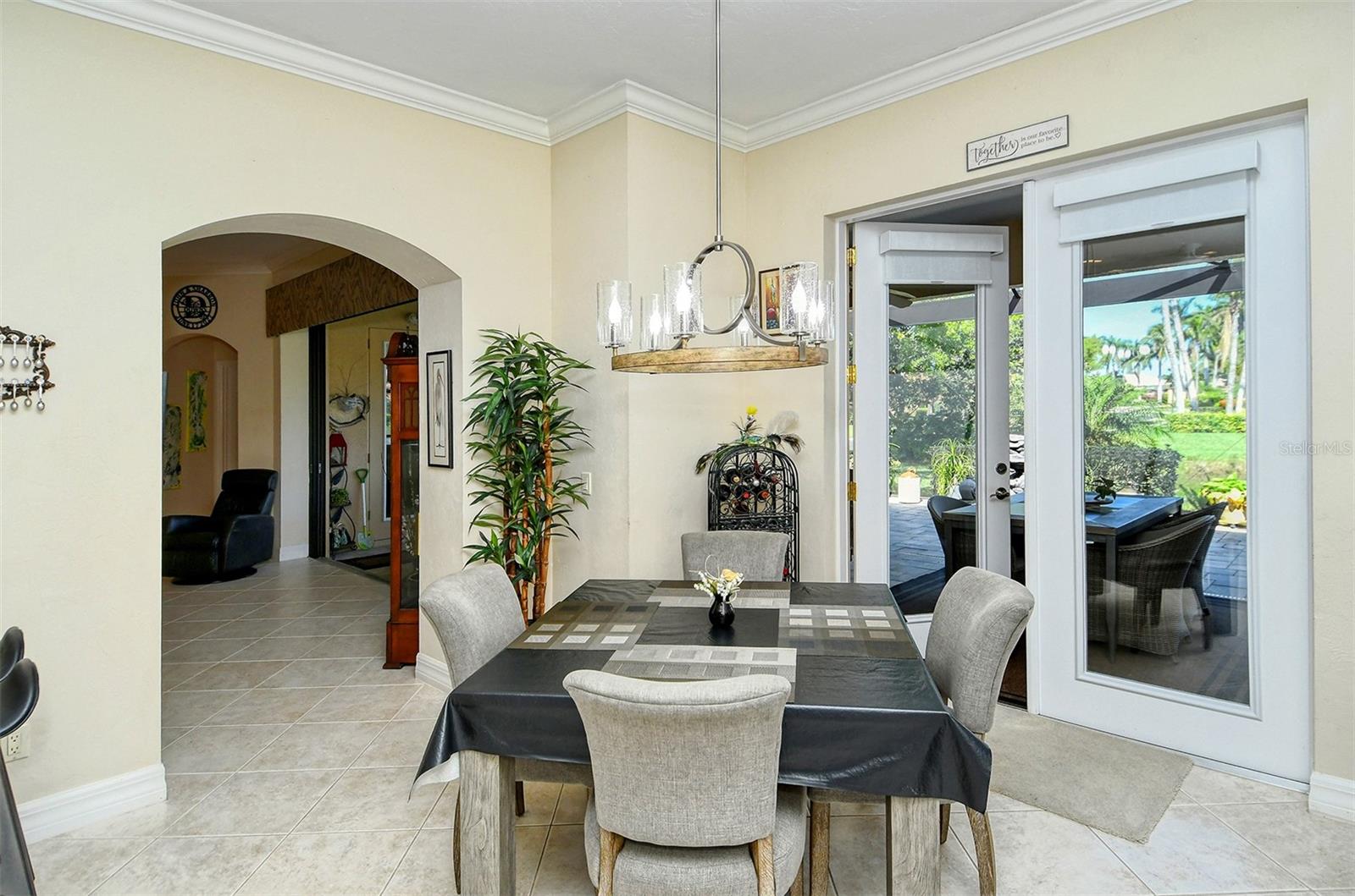 5118 CHATEAU CT