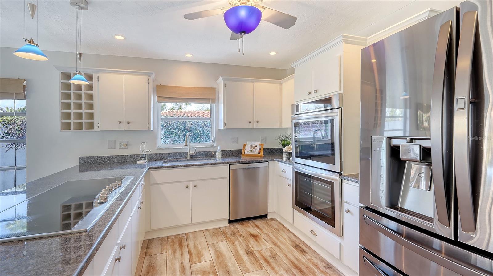 710 BIRDSONG LN