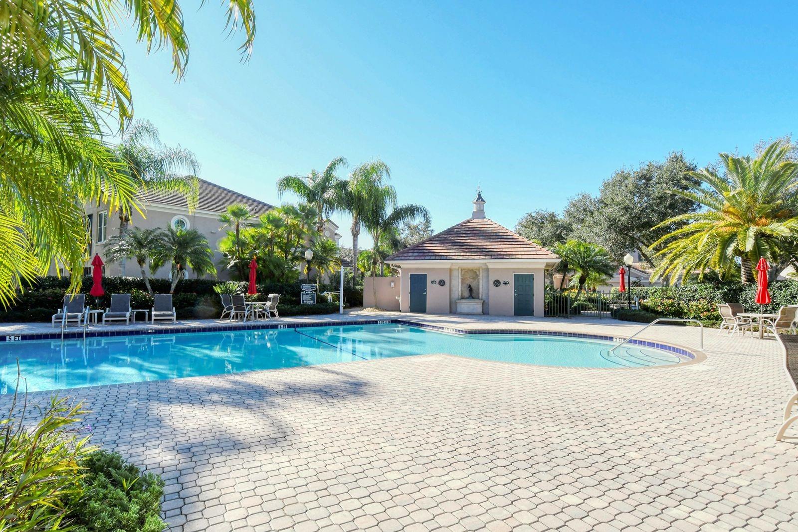 5211 PARISIENNE PL #101B27