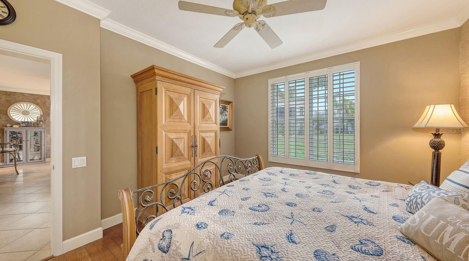 5211 PARISIENNE PL #101B27