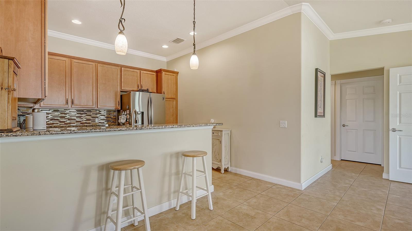 5934 GUARINO DR