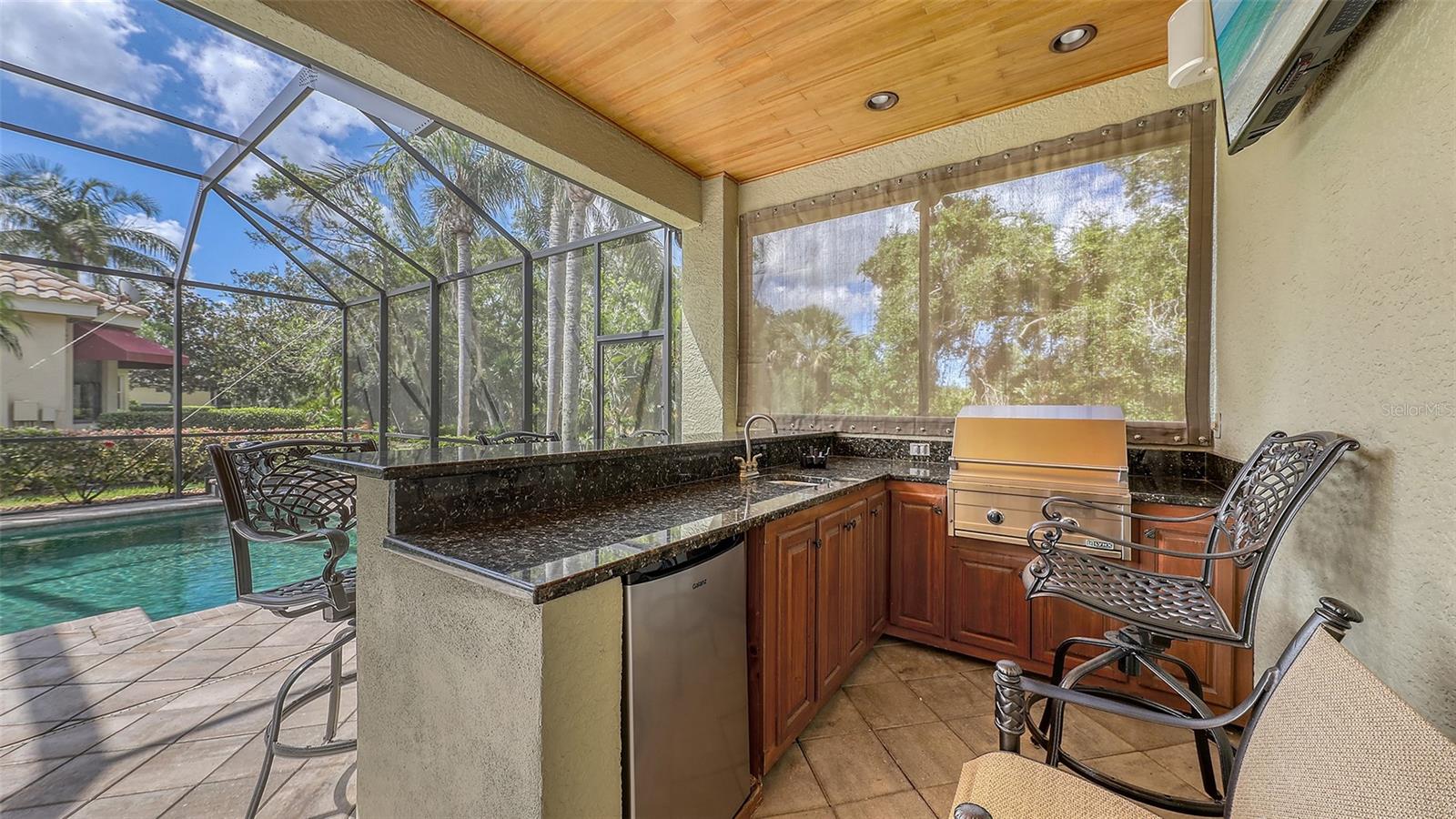 8832 ENCLAVE CT