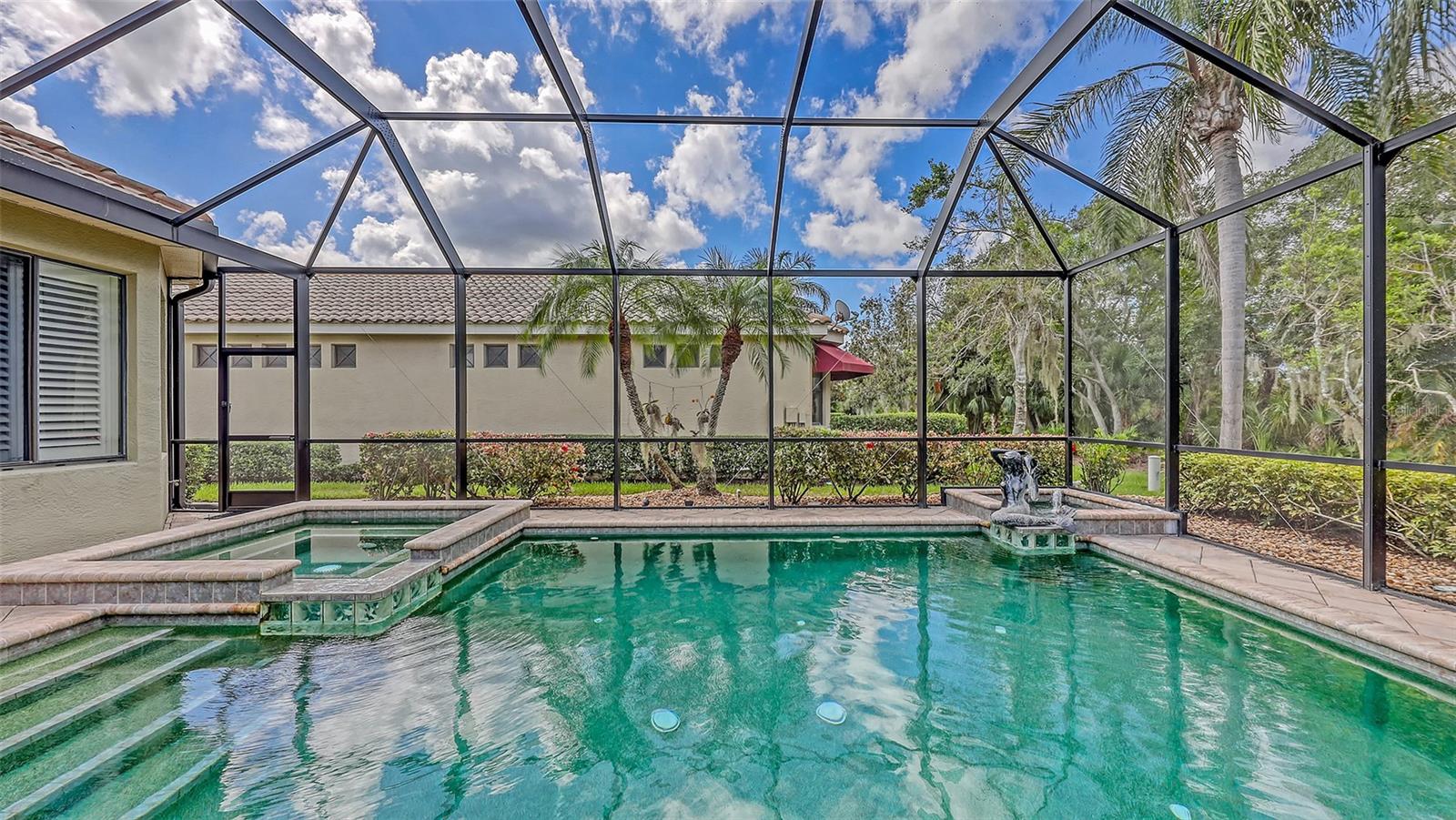 8832 ENCLAVE CT