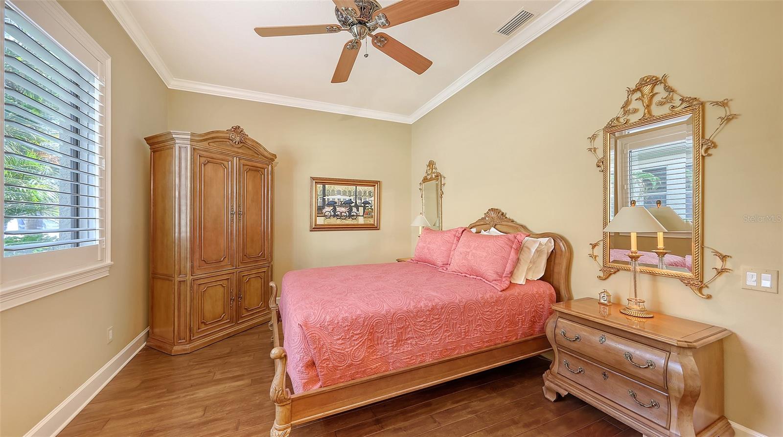 8832 ENCLAVE CT