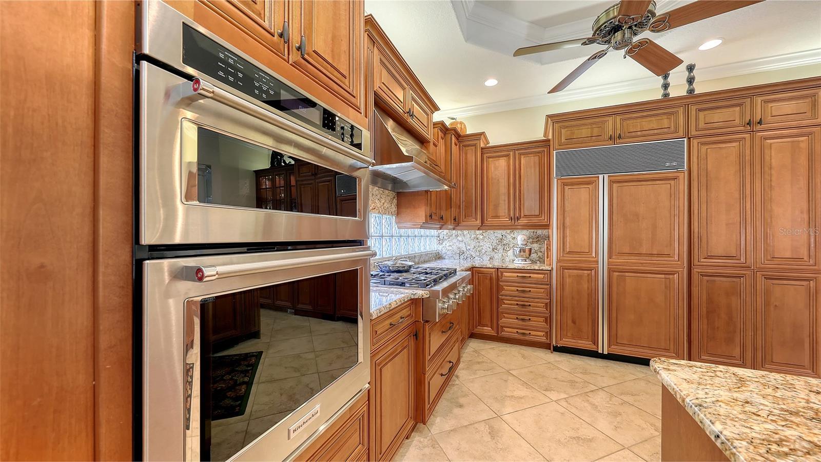8832 ENCLAVE CT