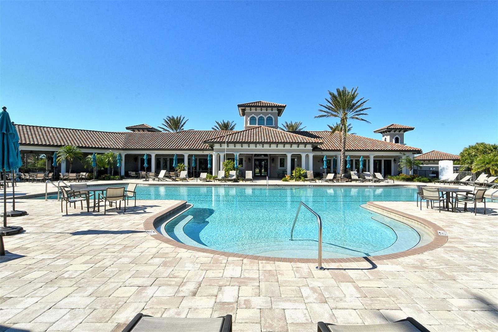 11200 WHIMBREL LN