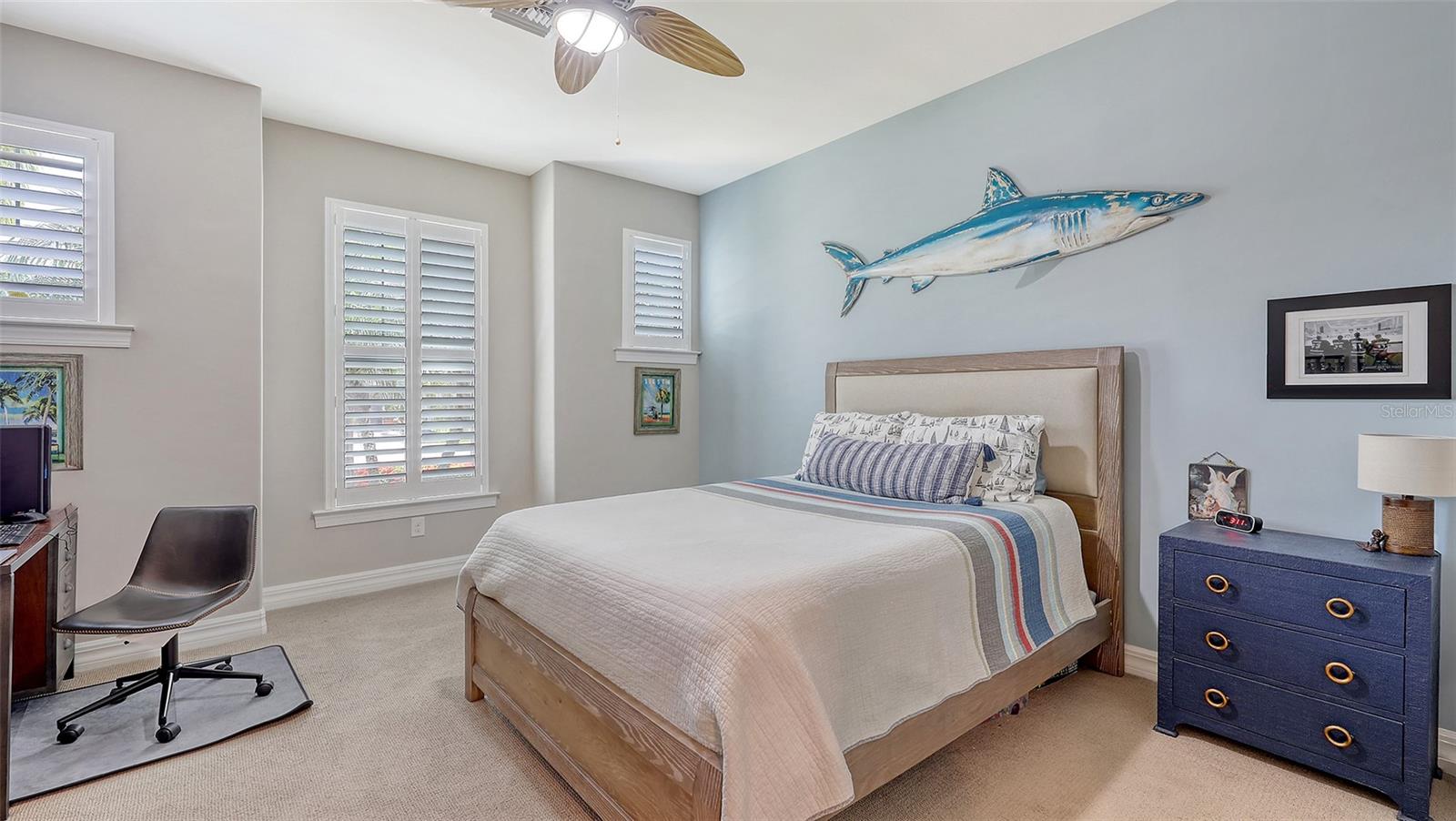 11200 WHIMBREL LN