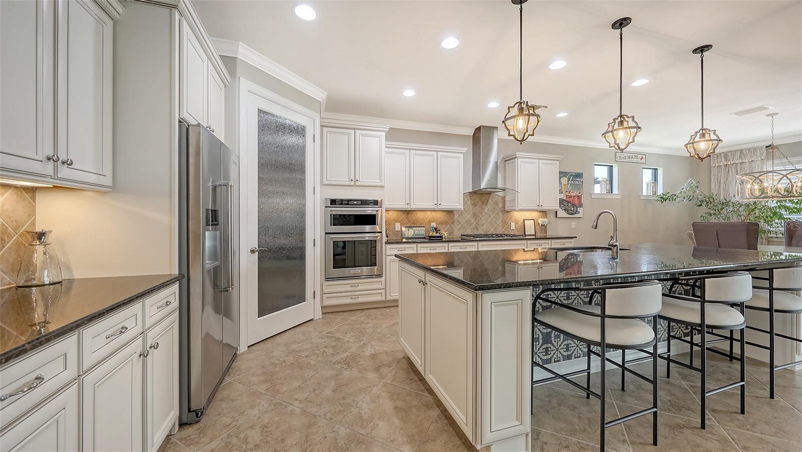 11200 WHIMBREL LN
