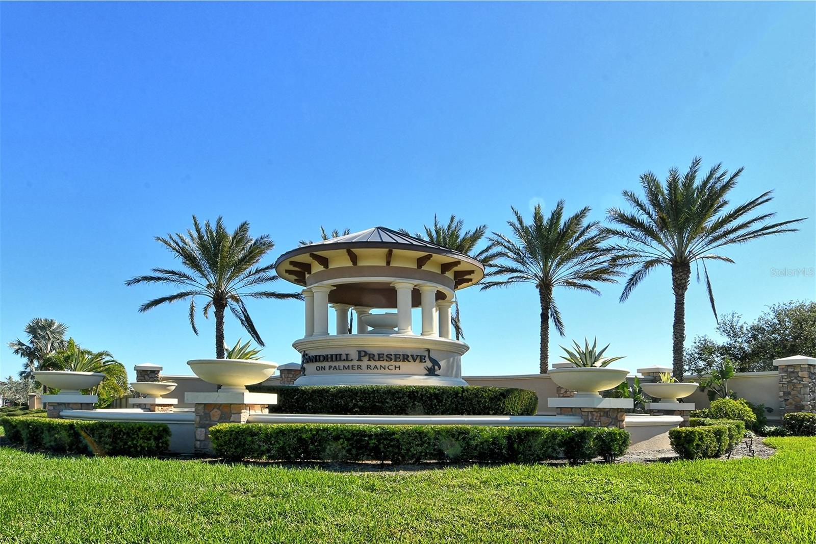 11200 WHIMBREL LN