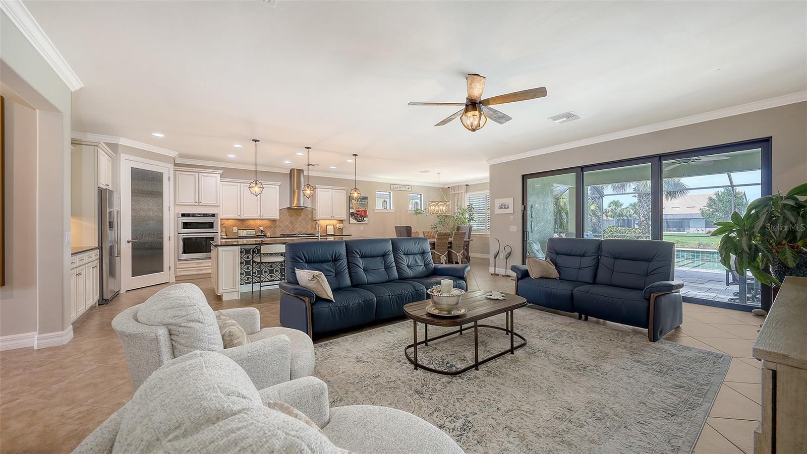 11200 WHIMBREL LN