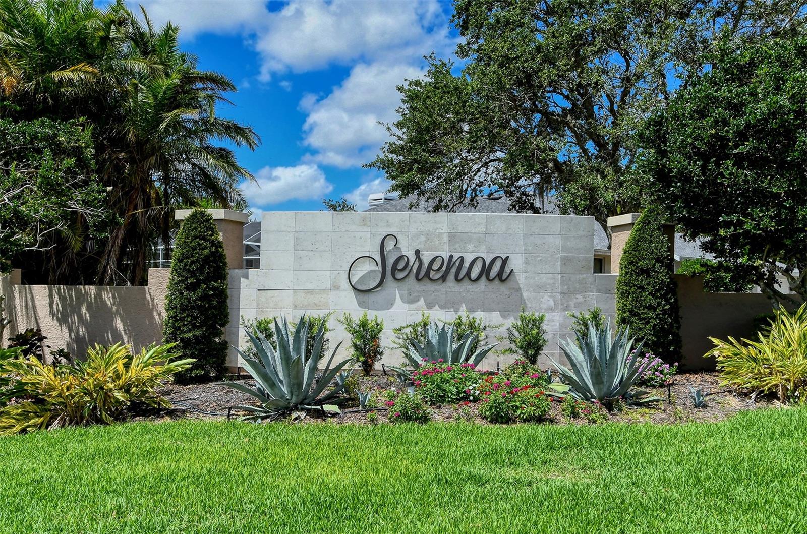 7100 N SERENOA DR