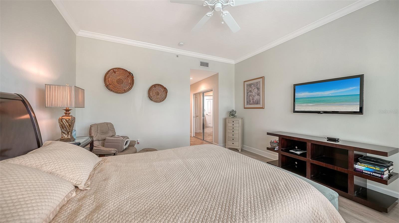 5232 PARISIENNE PL #101B31