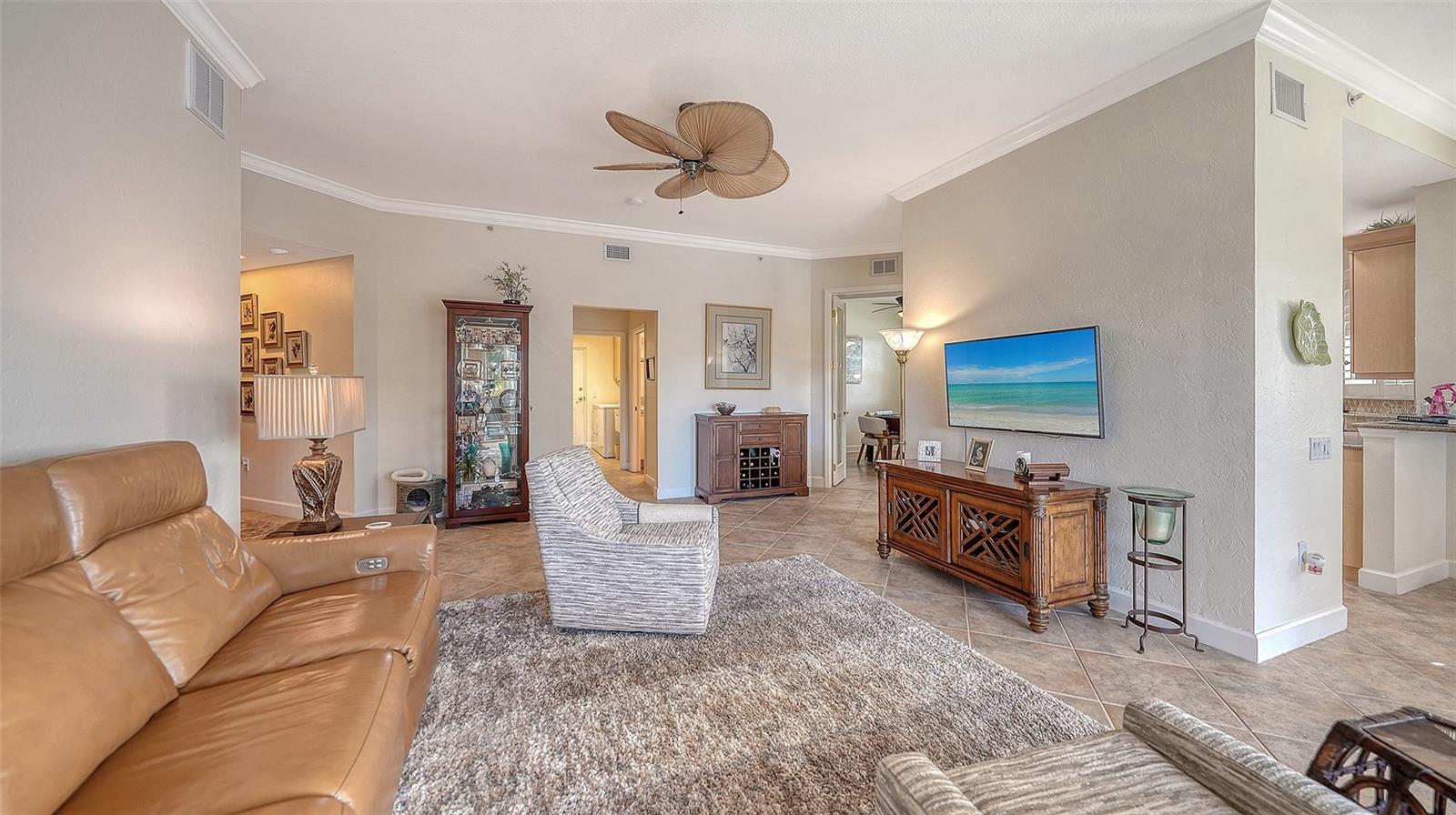 5232 PARISIENNE PL #101B31