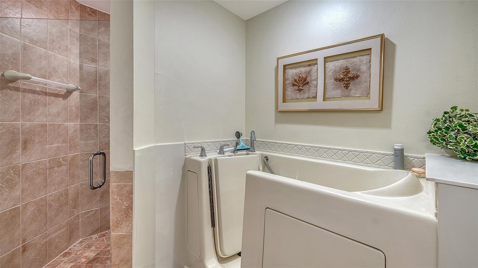 5232 PARISIENNE PL #101B31