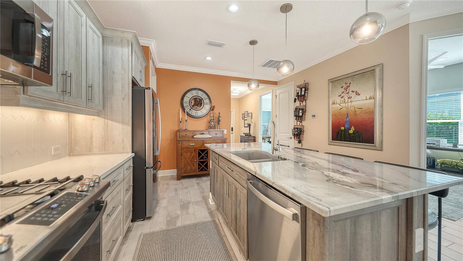 10016 LAKE WALES CIR