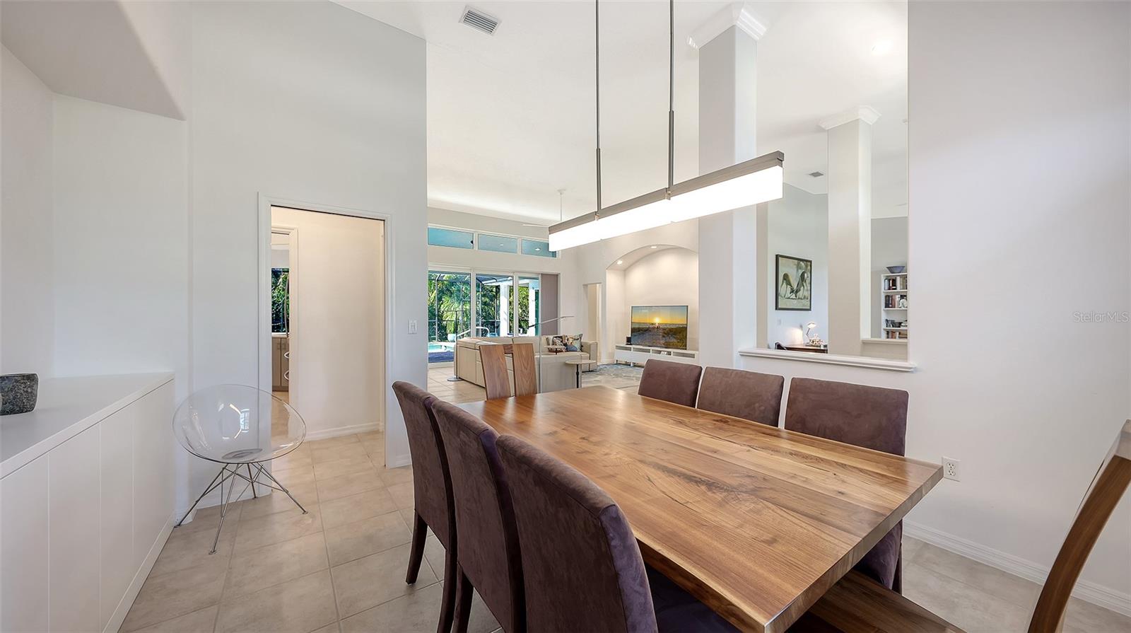 4704 SWEETMEADOW CIR