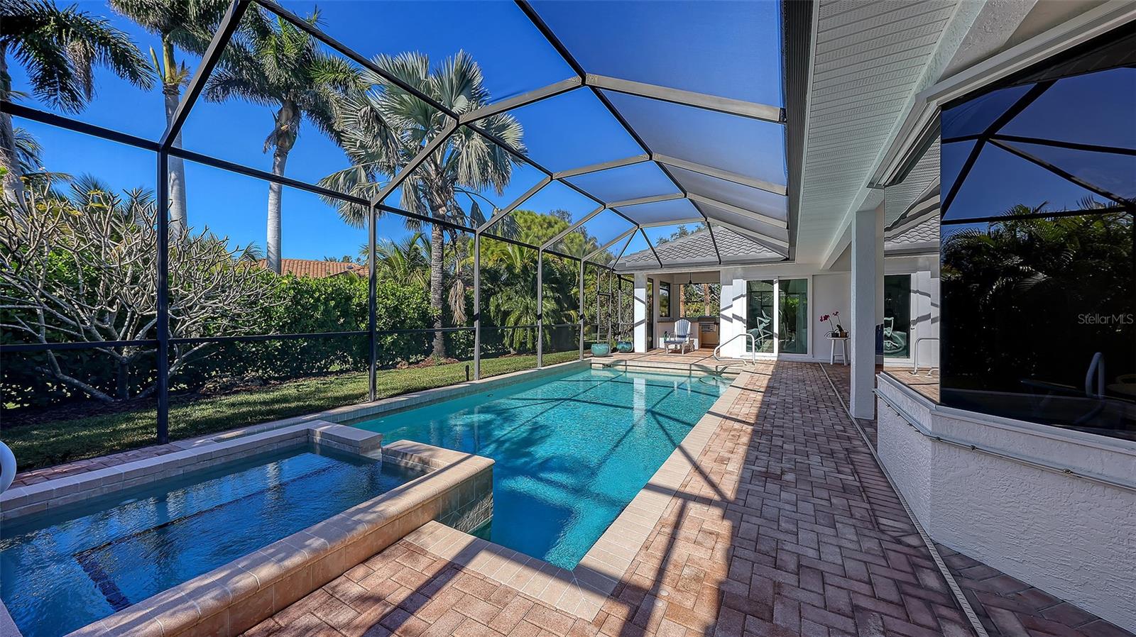 4704 SWEETMEADOW CIR