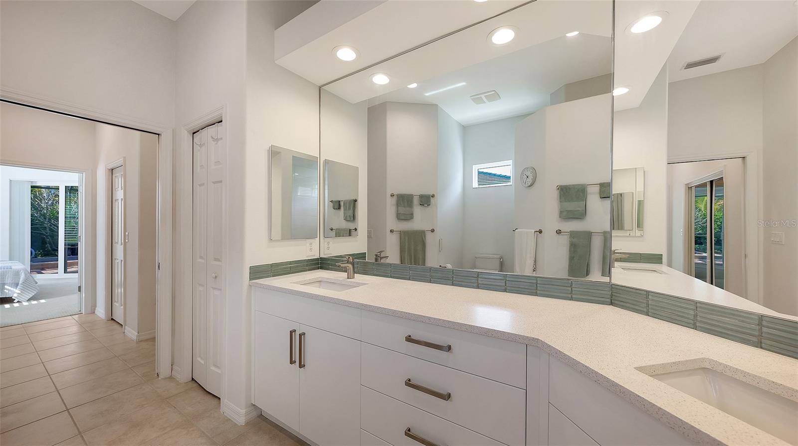 4704 SWEETMEADOW CIR