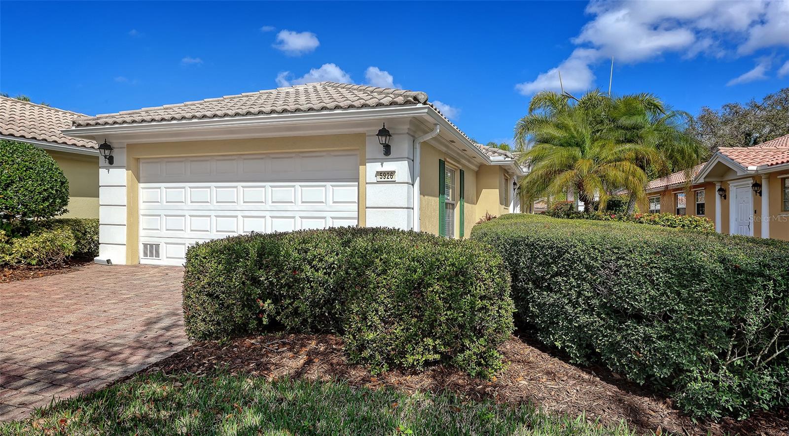 5926 BENEVENTO DR