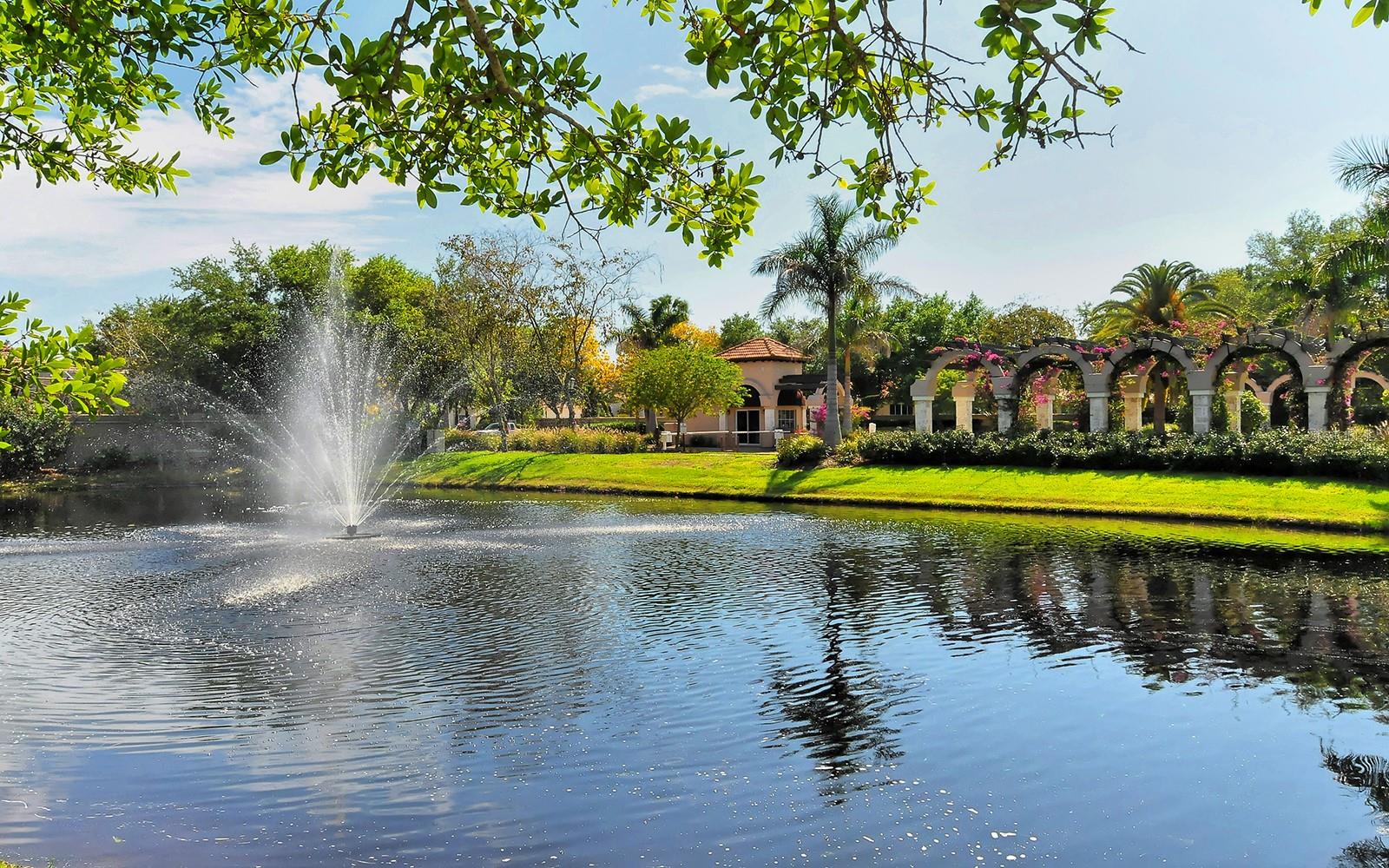 4956 SABAL LAKE CIR