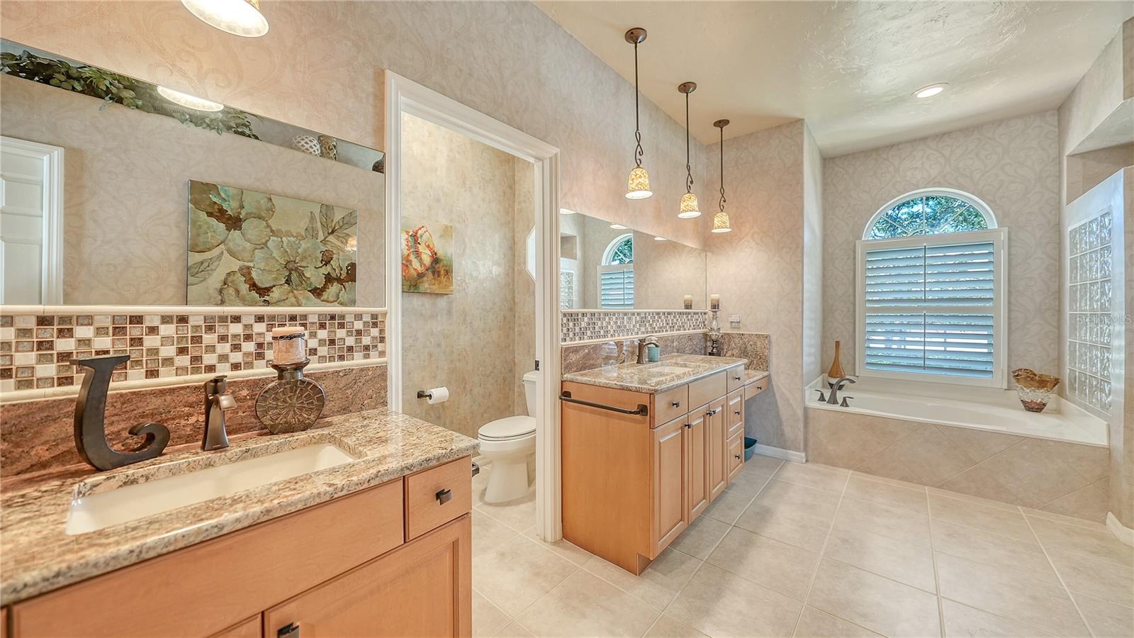 4956 SABAL LAKE CIR