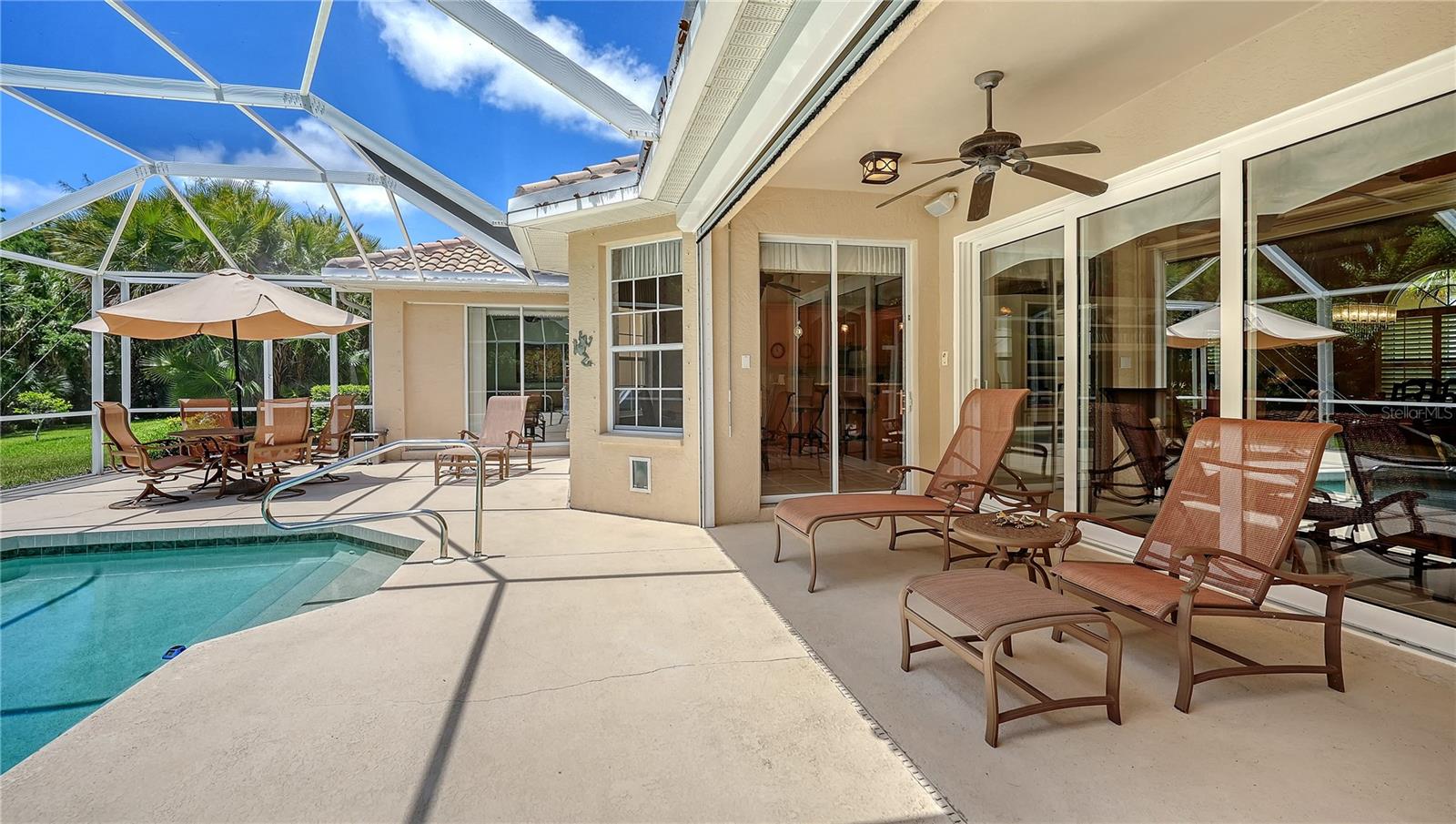 4956 SABAL LAKE CIR