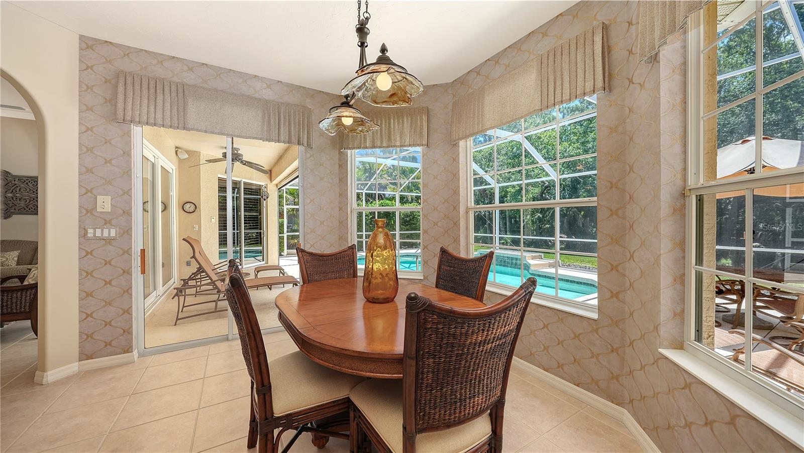 4956 SABAL LAKE CIR