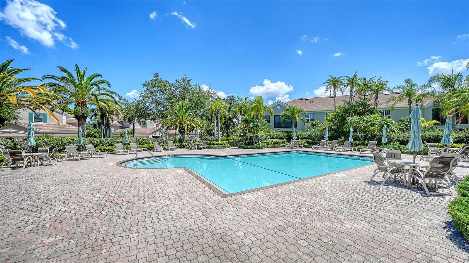 5211 PARISIENNE PL #101B27