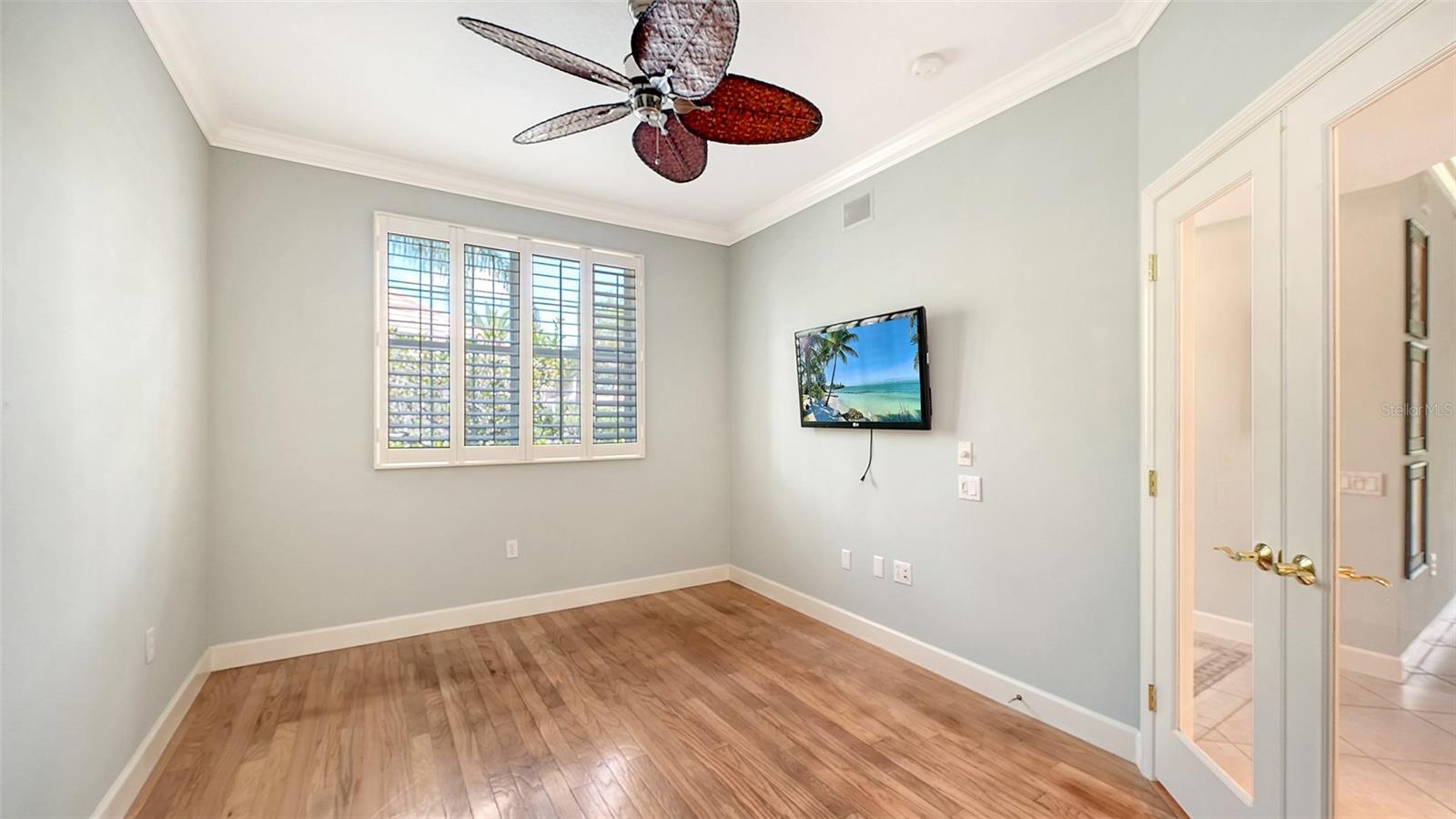 5211 PARISIENNE PL #101B27