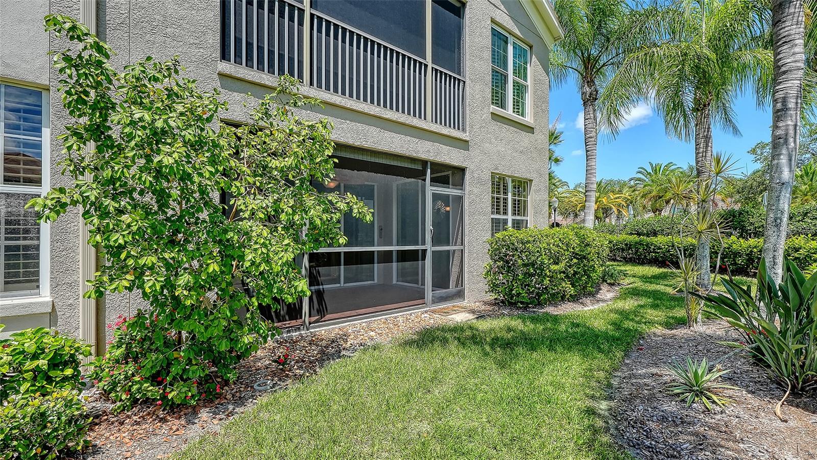 5211 PARISIENNE PL #101B27