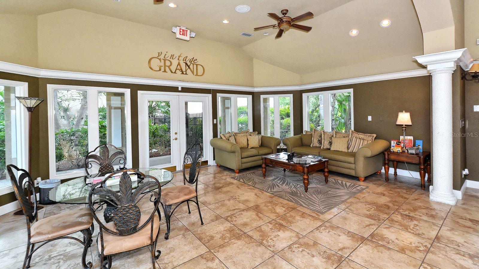 4024 CROCKERS LAKE BLVD #27