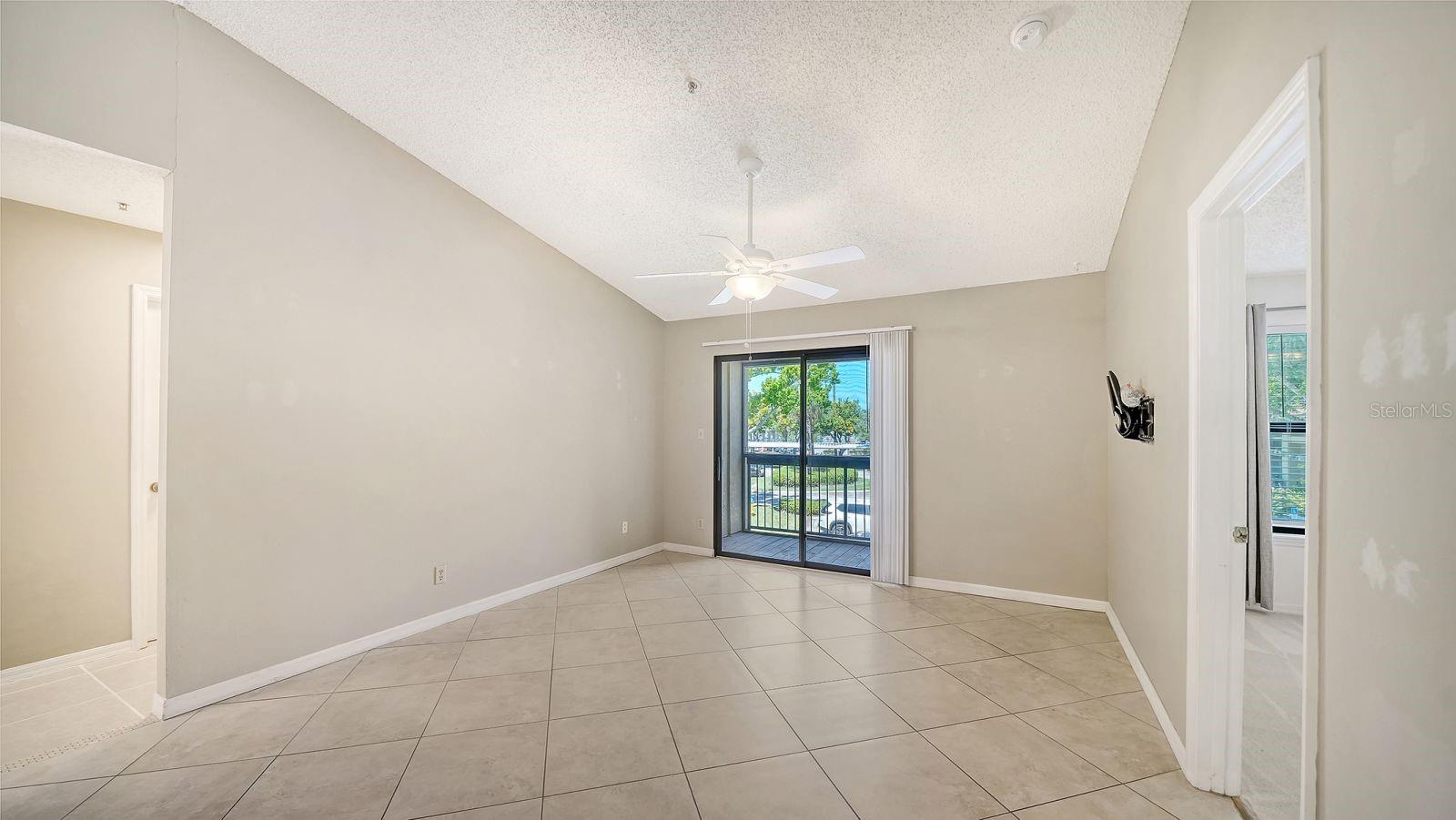4024 CROCKERS LAKE BLVD #27