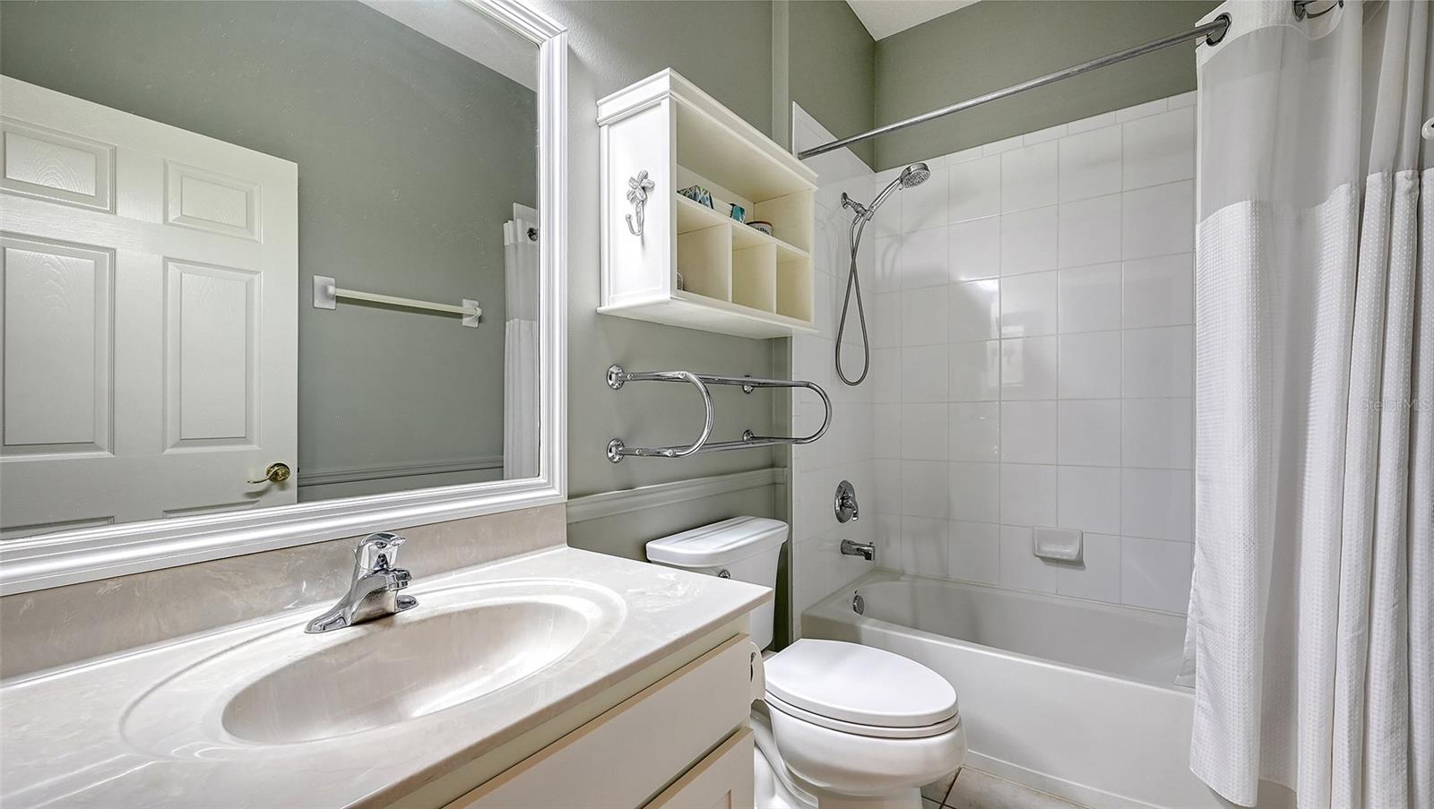 4451 KARIBA LAKE TER