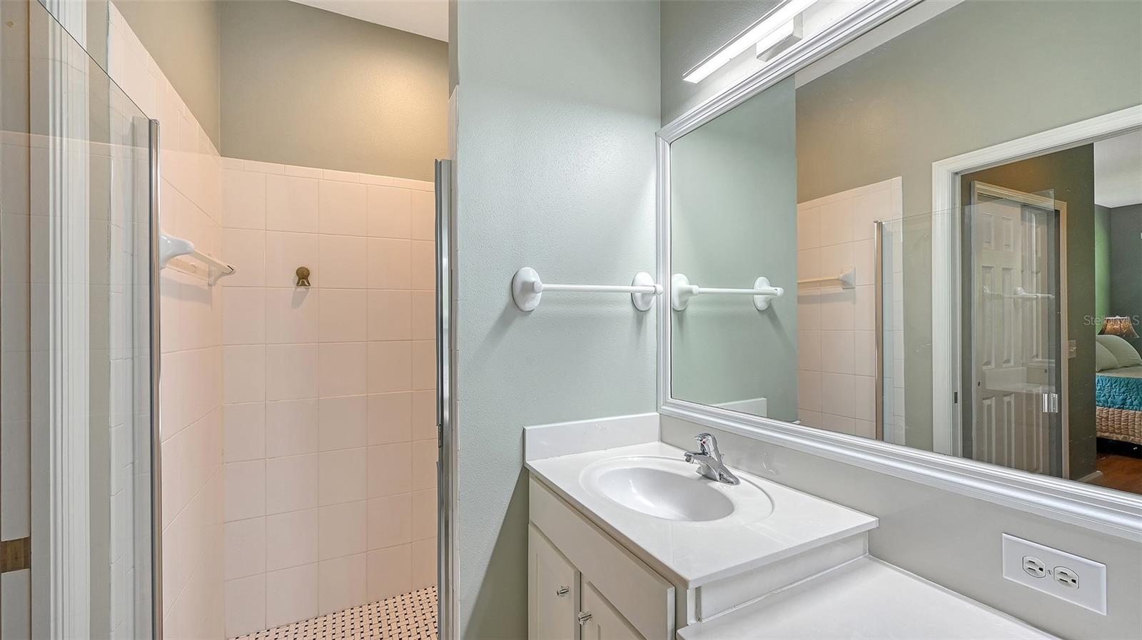 4451 KARIBA LAKE TER
