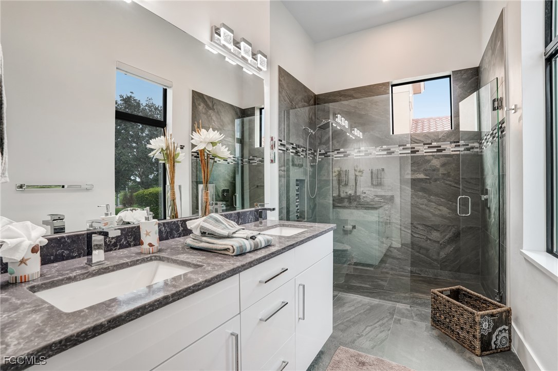 6390 River Club CT