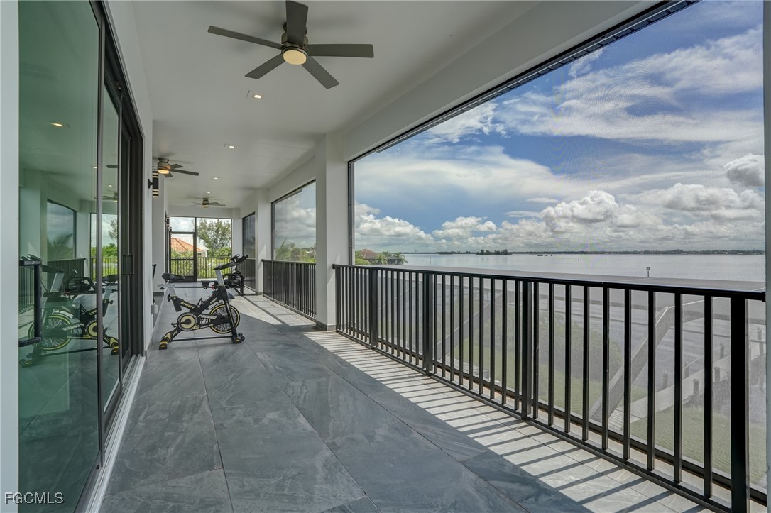6390 River Club CT
