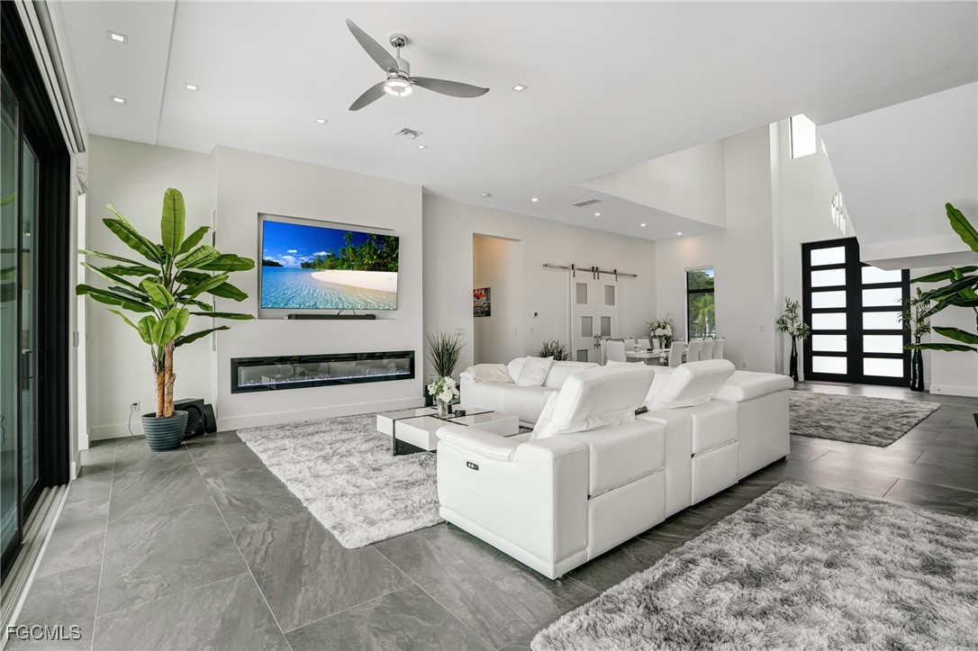 6390 River Club CT