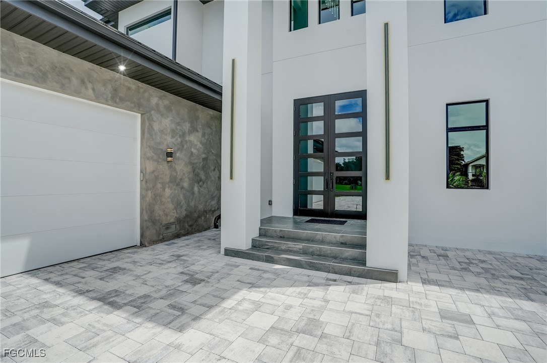 6390 River Club CT
