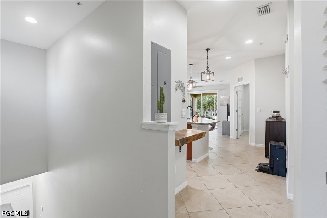 8515 Oakshade CIR 201