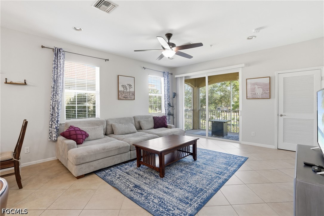 8515 Oakshade CIR 201