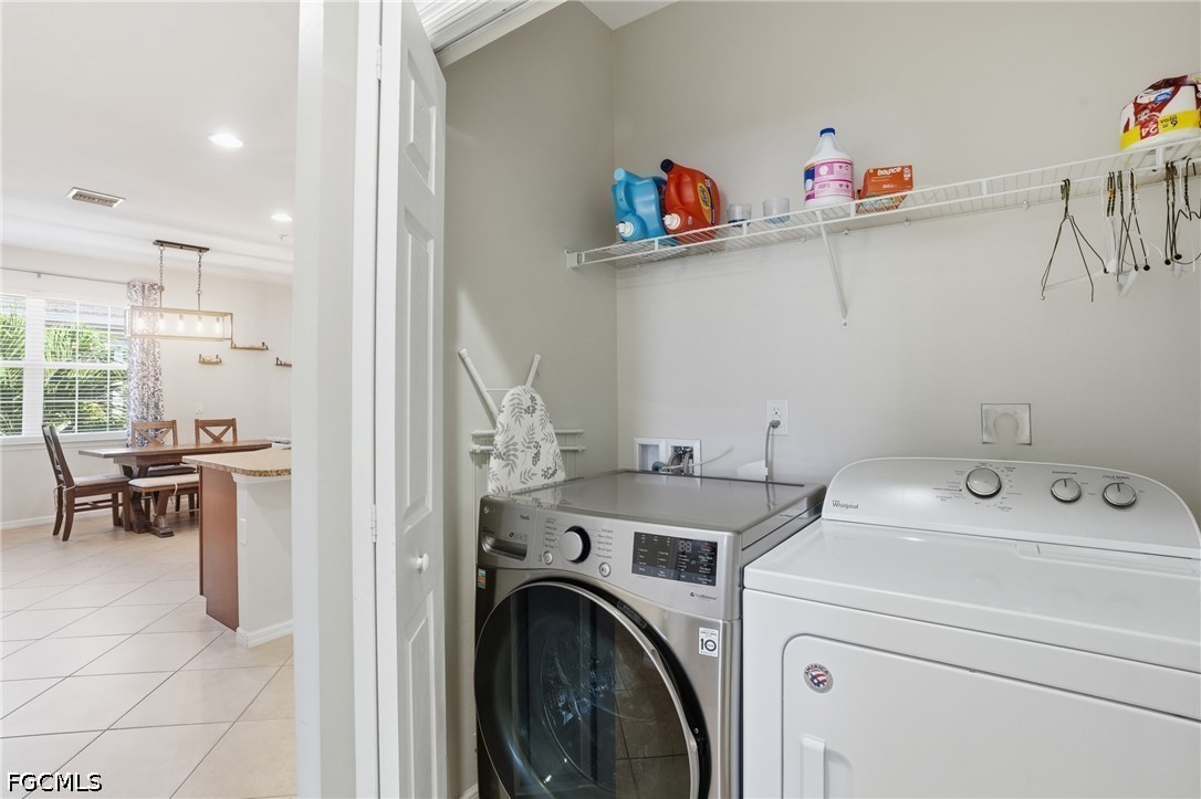 8515 Oakshade CIR 201