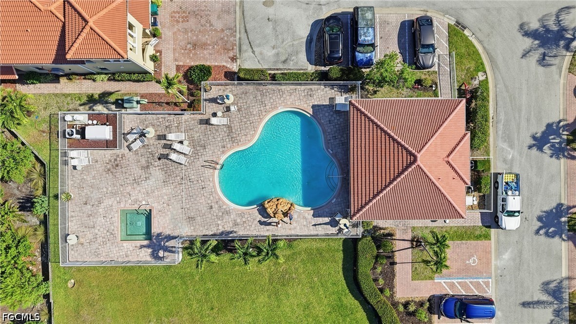 8515 Oakshade CIR 201