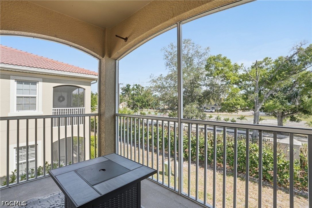 8515 Oakshade CIR 201