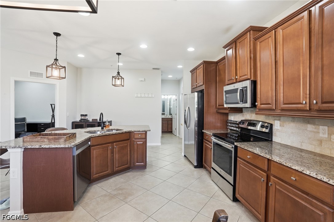 8515 Oakshade CIR 201