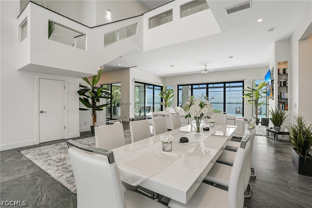 6390 River Club CT