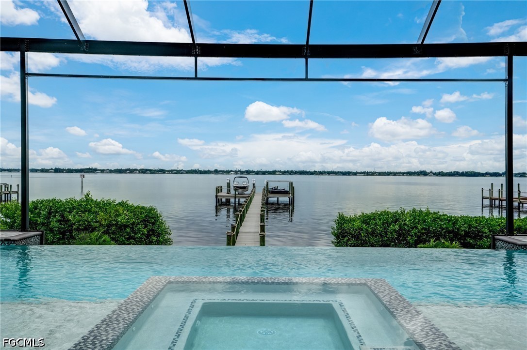 6390 River Club CT